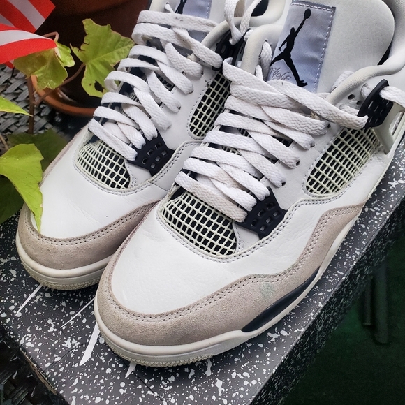 Nike Air Jordan Retro IV 4 Military Black 2022 Men Sz 9 Women sz10.5 sneaker - Picture 3 of 10